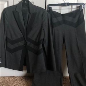 BCBG suit final sale 🔥🔥🔥